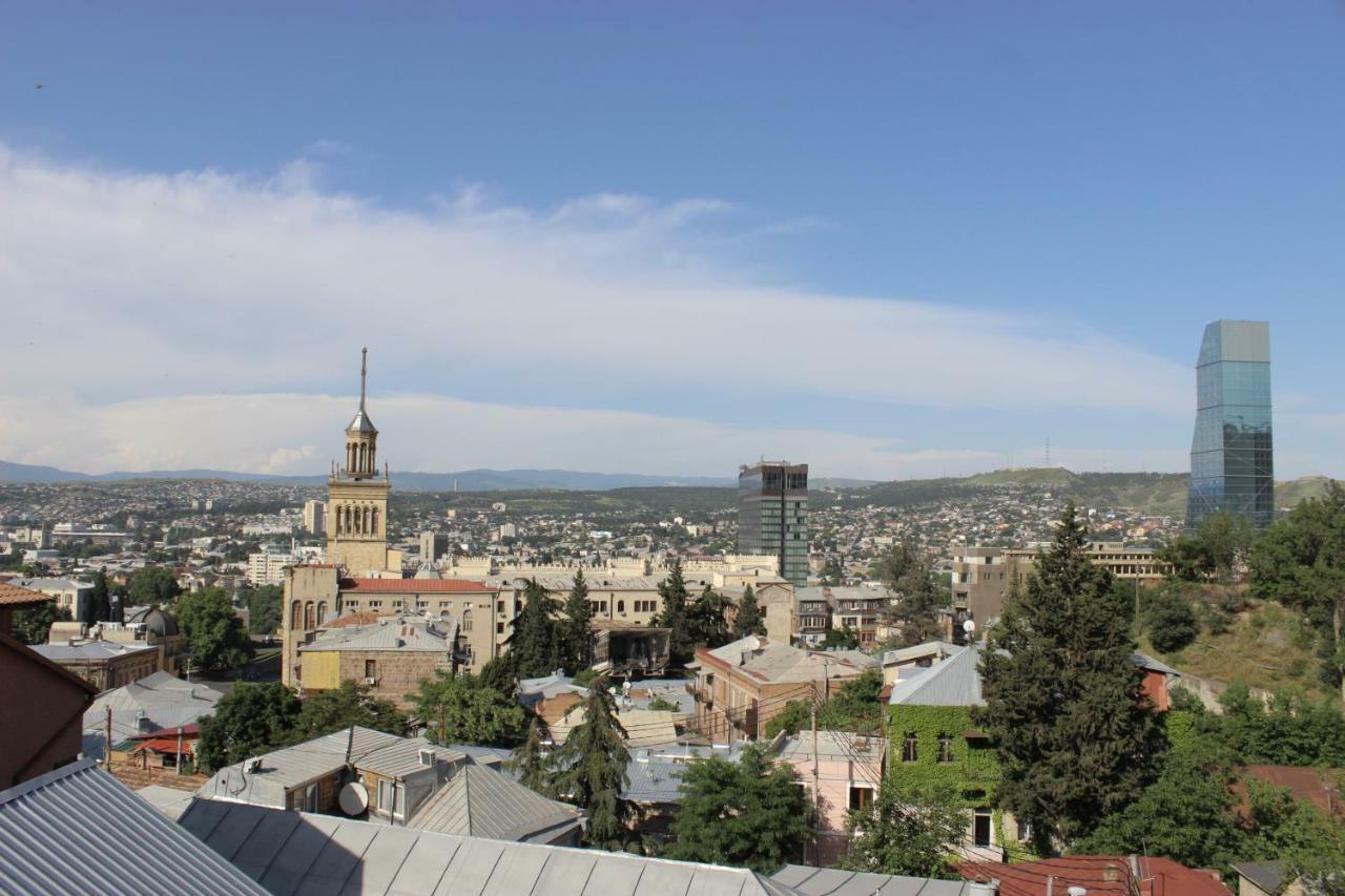 Twins Hotel Tbilisi Buitenkant foto
