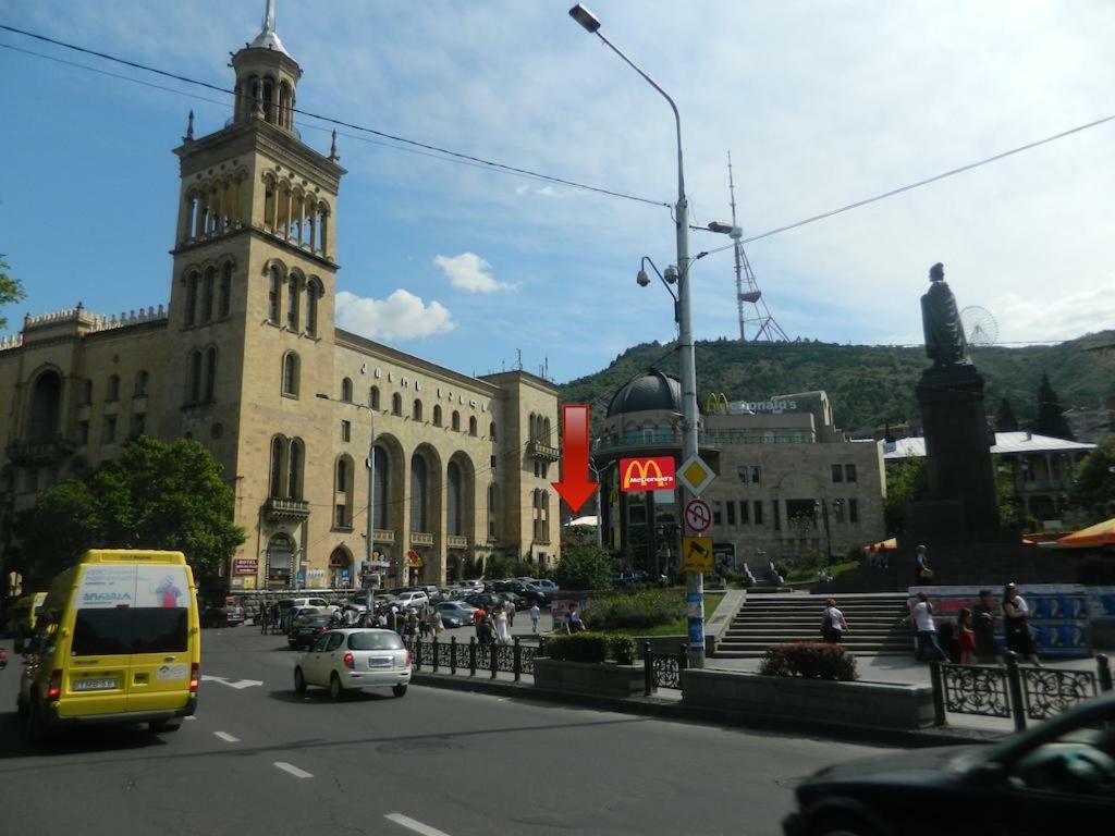 Twins Hotel Tbilisi Buitenkant foto